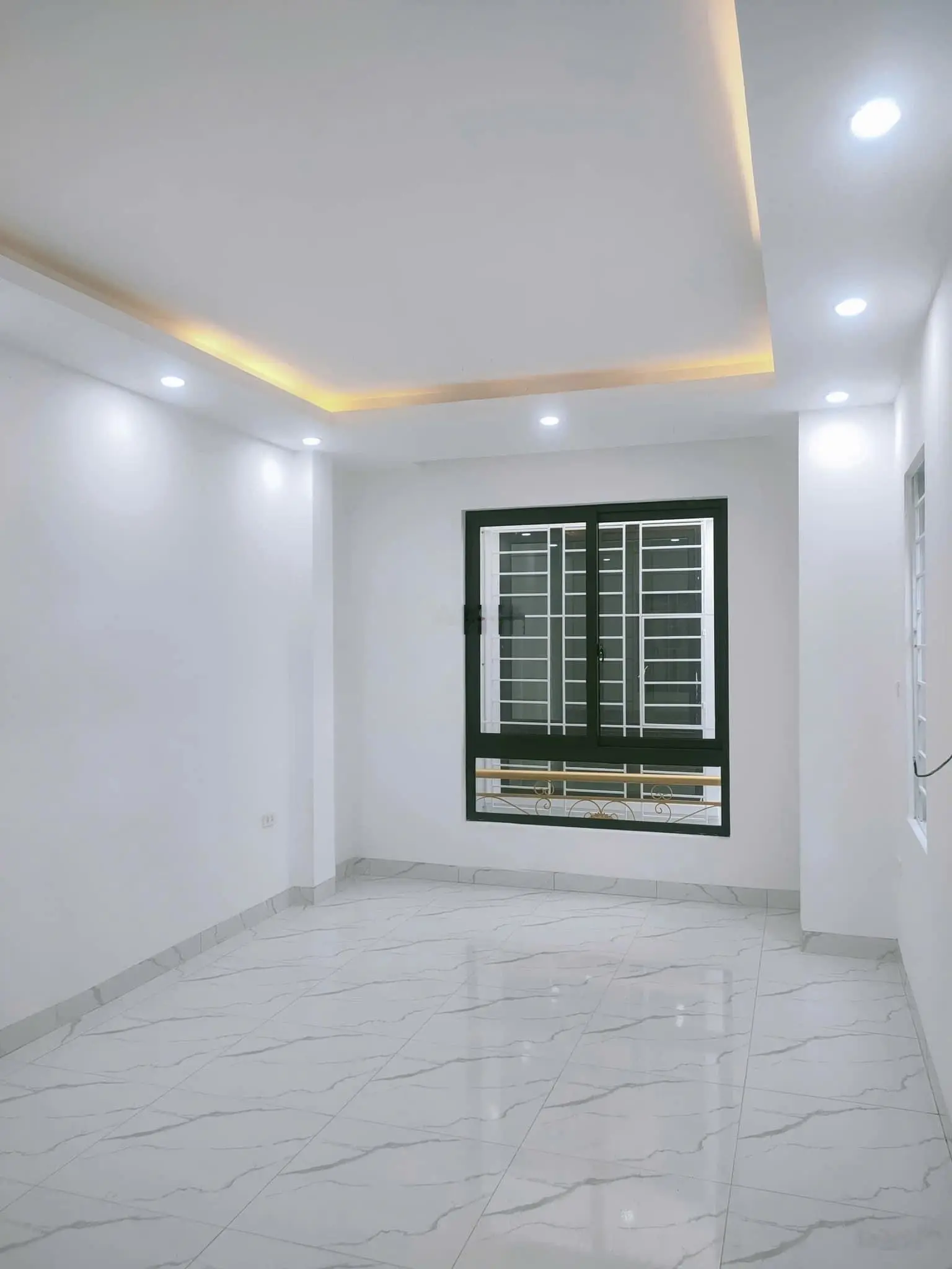Chính chủ bán nhà 5 tầng thang máy, ô tô tại Văn Quán, Hà Đông. Giá 6,15 tỷ. Lh 0353 131 ***