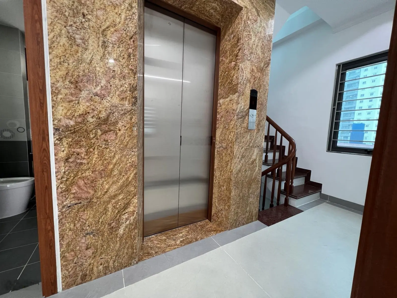 Siêu phẩm Toà văn phòng 58m2 8 tầng cực đẹp, mặt phố Kinh doanh Nguyễn Cơ Thạch, Nguyễn Đổng Chi