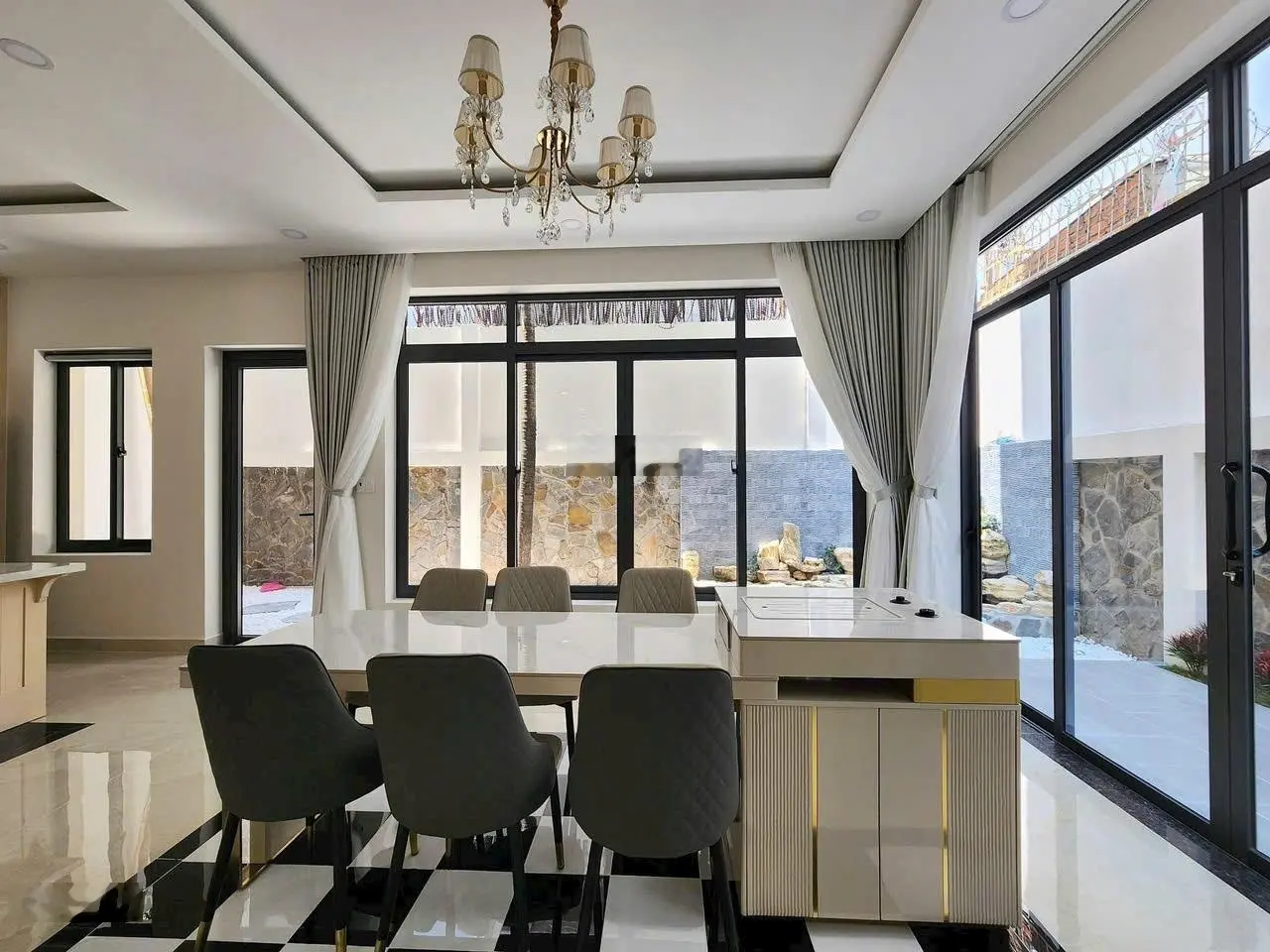Bán biệt thự khu ao sen tên lửa đường số 32a ngay công viên. giá 28 tỉ thương lượng