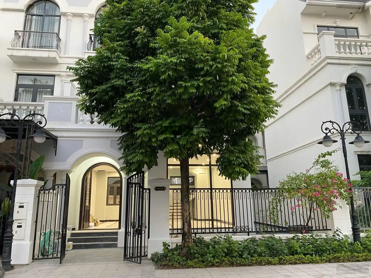 Cực phẩm căn biệt thự sát biển đẹp nhất dự án