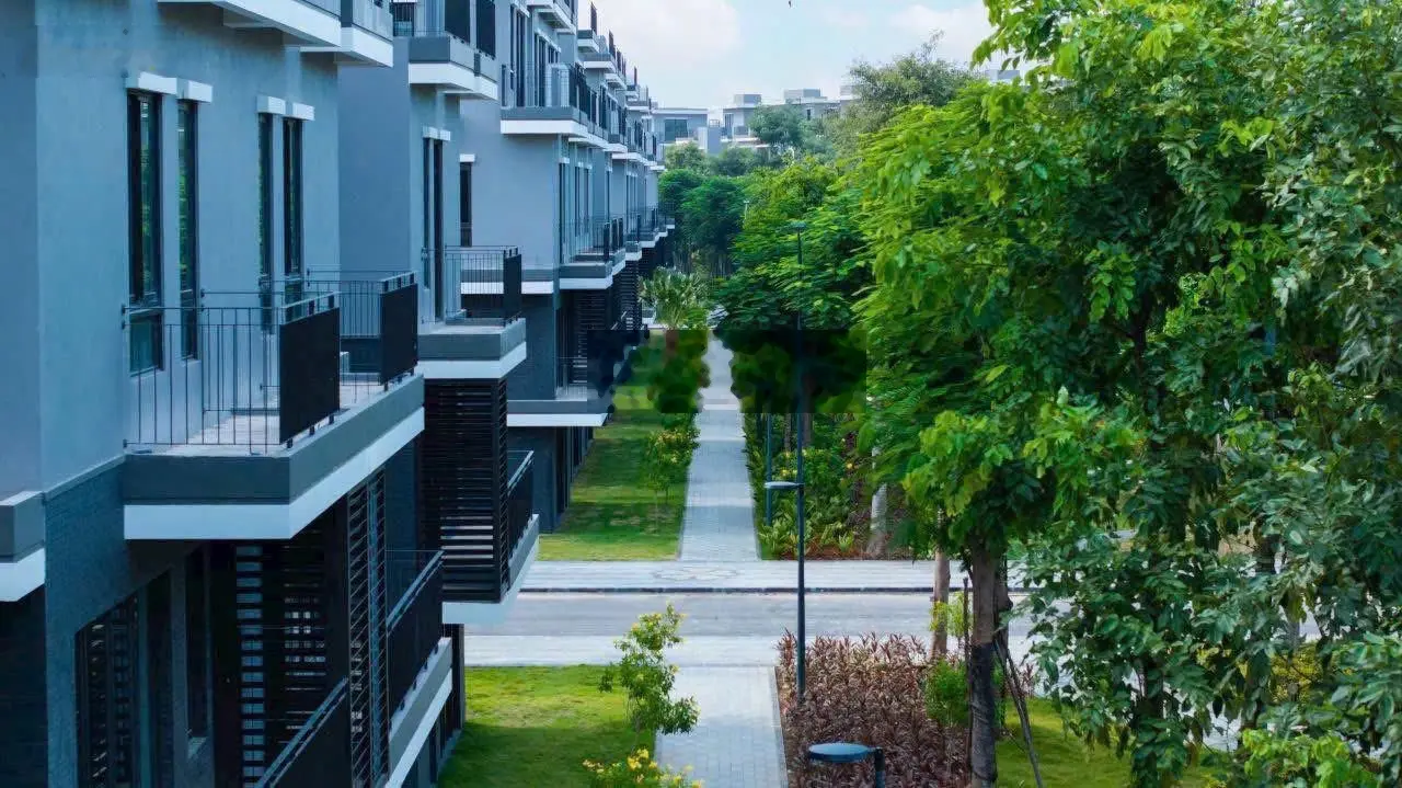 Bán shophouse view Hồ Thiên Nga tại The Plaza [HV33], Eco Central Park Vinh, 9,5 tỷ, 108m2