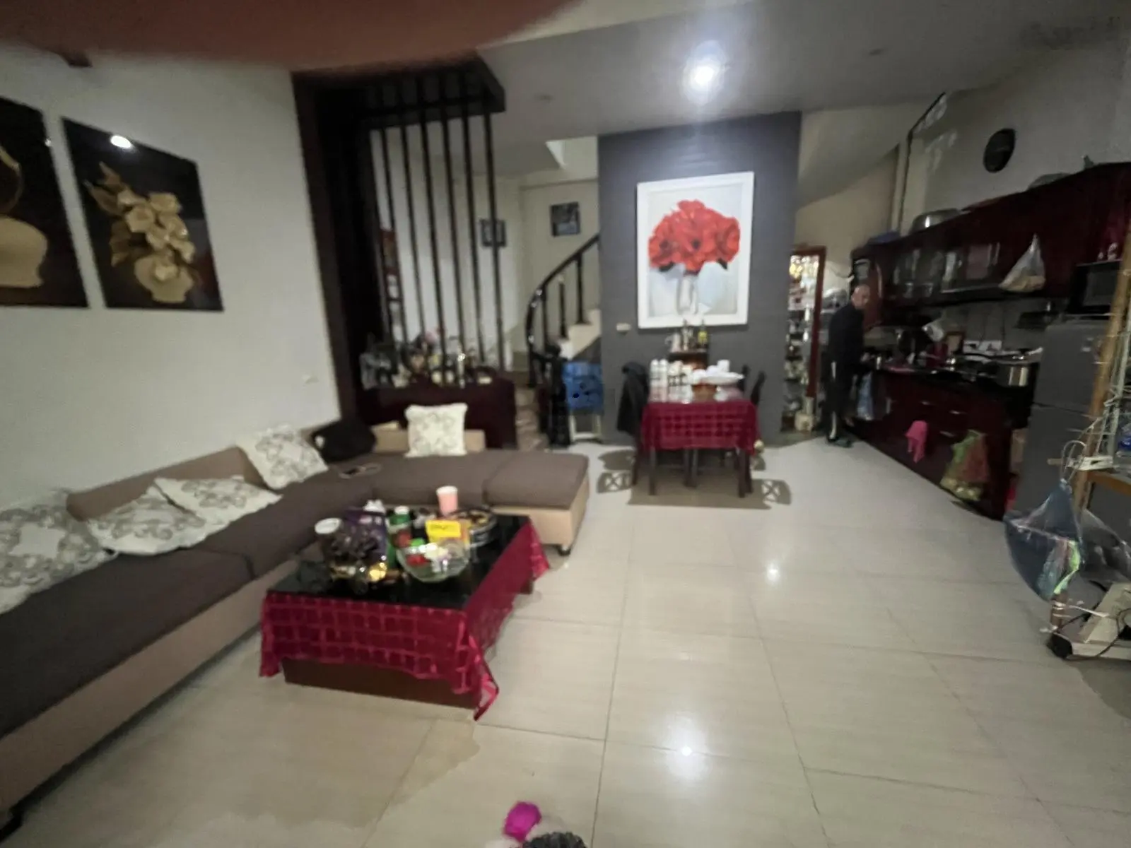 Bán nhà phân lô Nguyễn Văn Linh cạnh Aeon Mall Vĩnh Tuy ô tô tránh ở sướng, nhà đẹp như mới