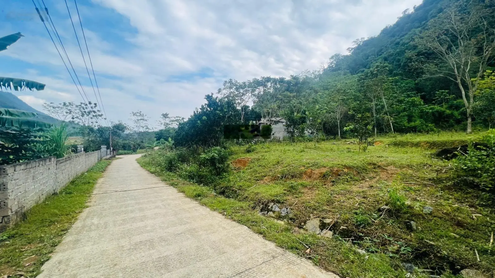 Bán 4300m có 350m ODT view cánh đồng tại trung tâm thị trấn Đà Bắc Hòa Bình giá nhỉnh 2tỷ