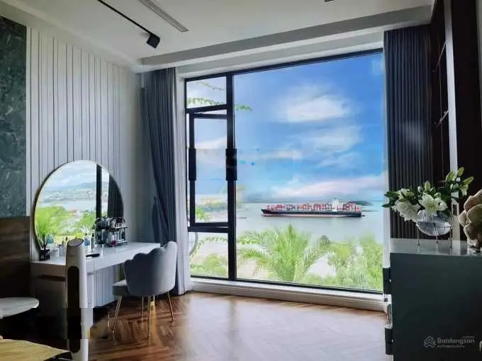 Chính chủ bán biệt thự trung tâm Bãi Cháy Hạ Long