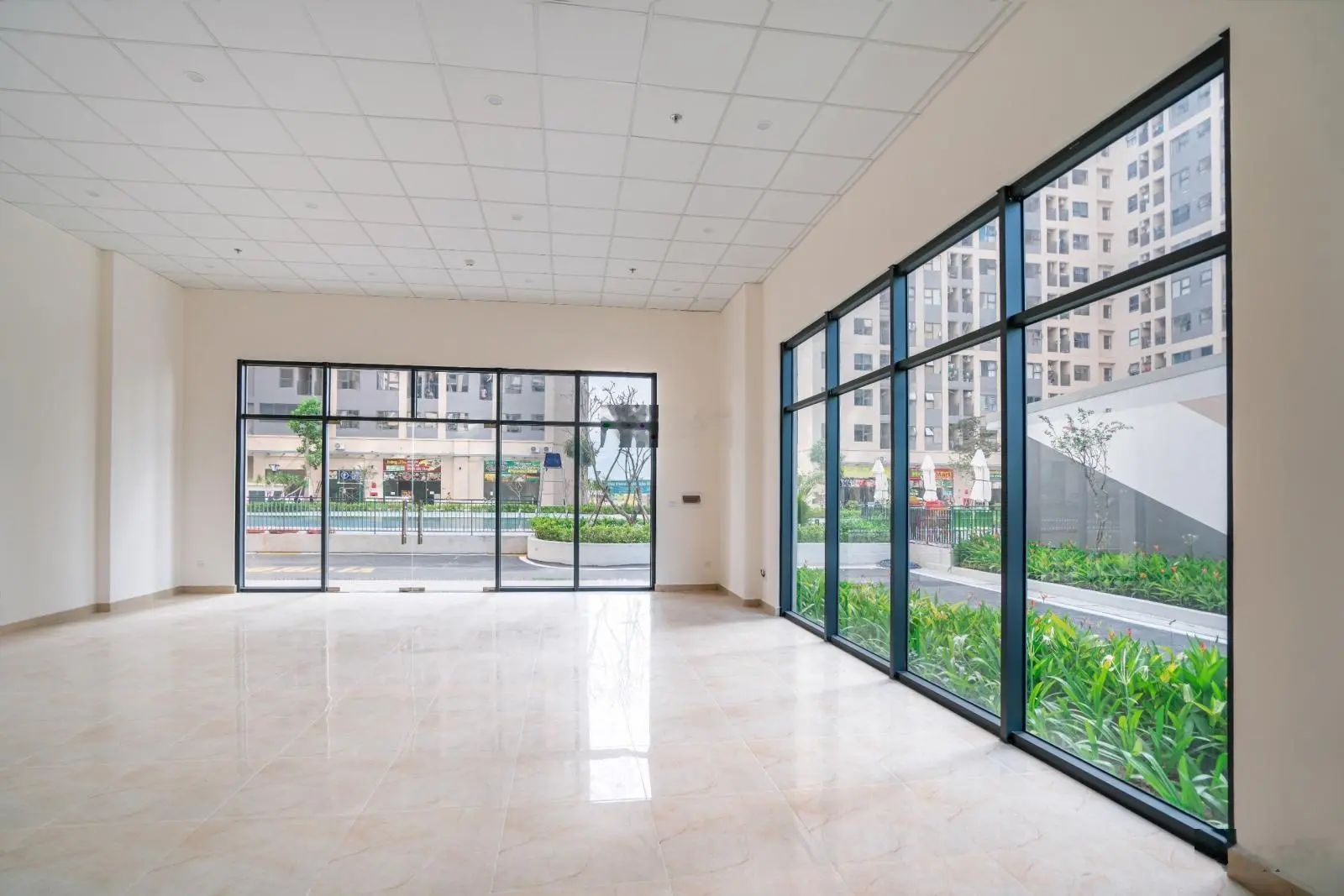 Bán gấp 1 căn shophouse khối đế kinh doanh phục vụ hơn 14.000 cư dân ở Đà Nẵng. LH: 090.116.6677