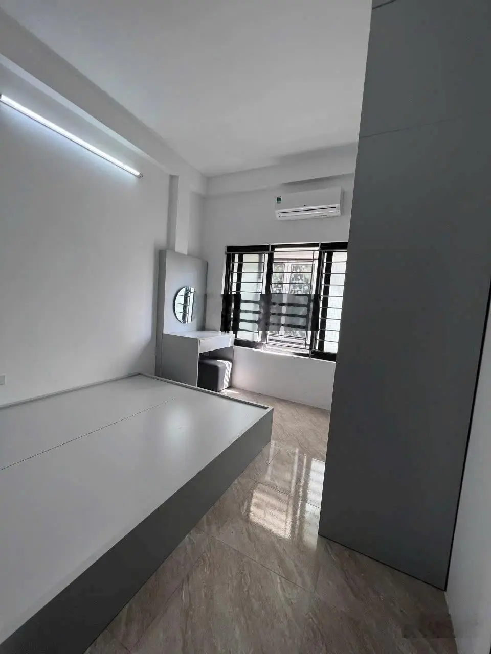 30m2 Nhà Đẹp, ngõ nông - 20m ra trục đường ô tô ngay chợ la phù