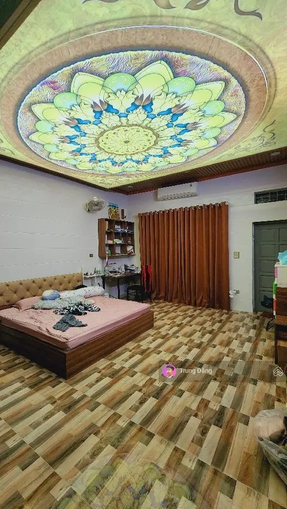 Nhà đẹp hoàng cầu, 5m ra vườn hoa 1.6, khu phân lô ở sướng, ngõ rộng 3m