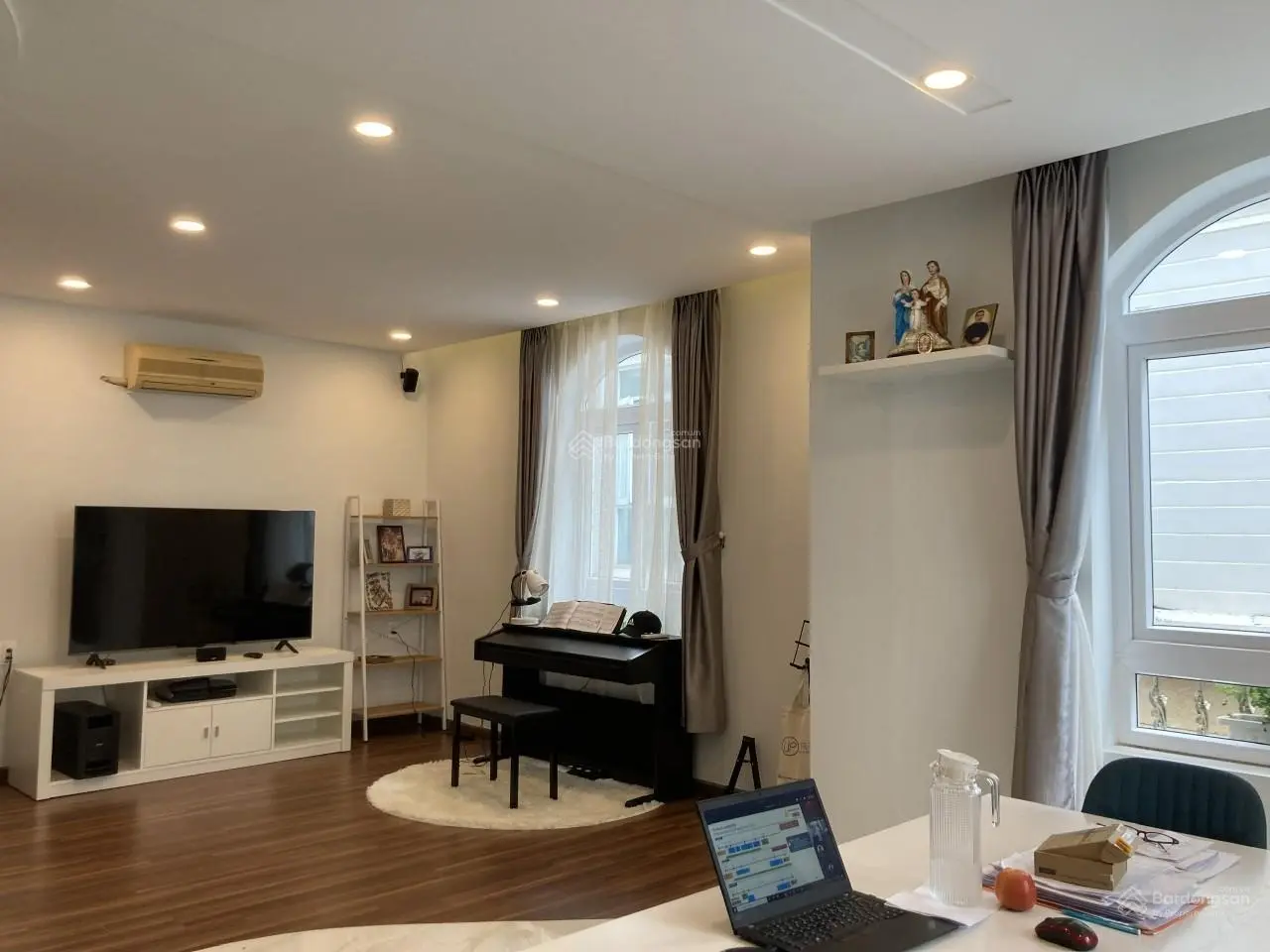 Bán căn biệt thự SL Cityland có hầm thang máy, Nguyễn Thị Thập P.Tân Phú Quận 7, đối diện công viên