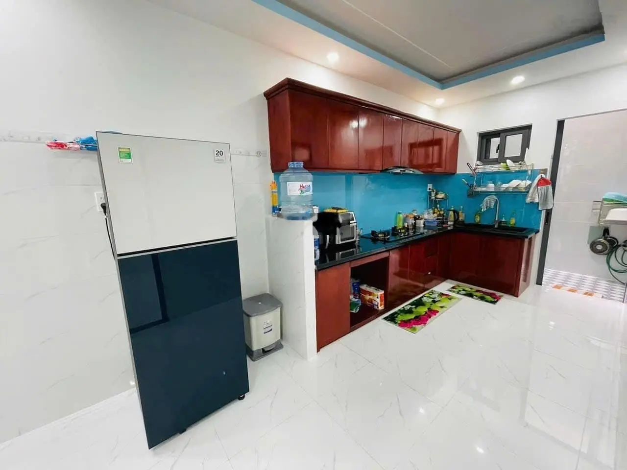Bán nhanh nhà đẹp Phạm Ngọc Thạch, thị trấn Đạ tẻh.