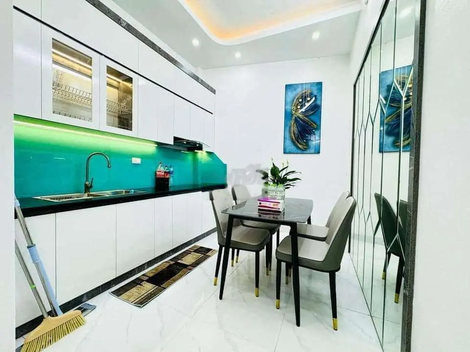 Bán nhà đẹp 4 ngủ full nội thất phố Thanh Nhàn - Võ Thị Sáu ở luôn