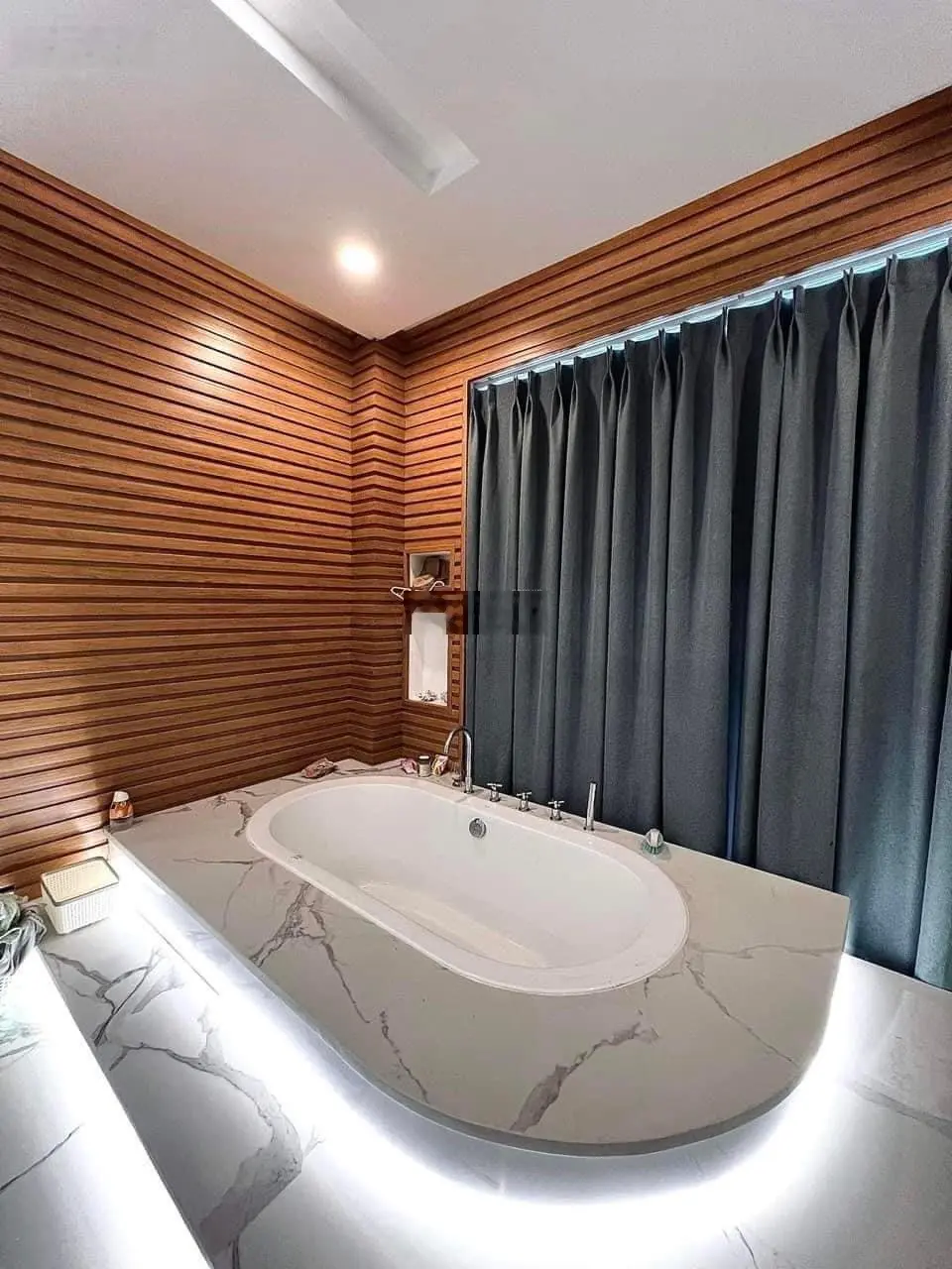 Tôi cần bán nhà MTH đường Luỹ Bán Bích, Tân Phú - Giá 2 tỷ 250 / 56m2 (4x14). Sổ hồng riêng. 4PN 4W