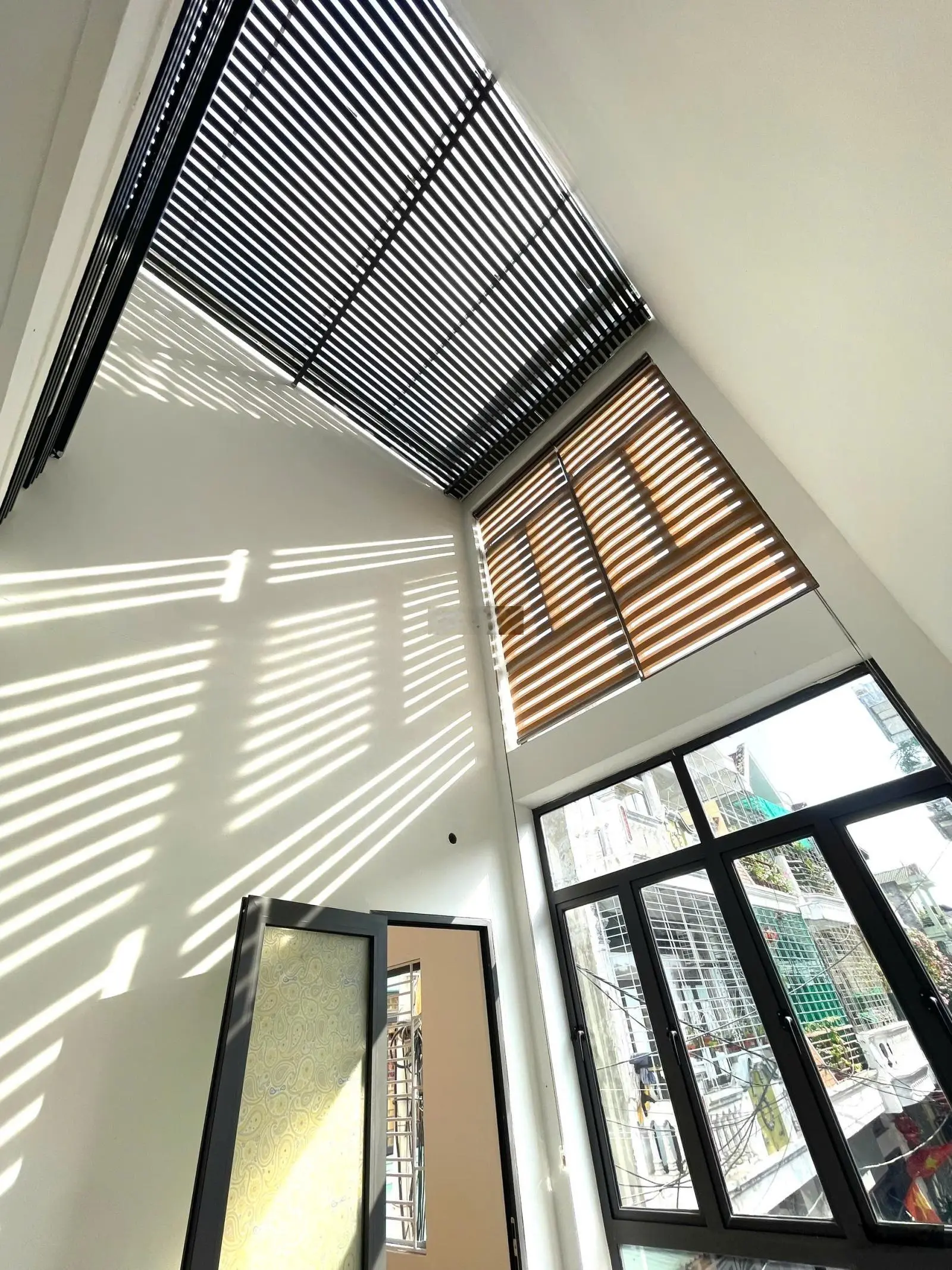 Bán nhà tuyến 2 Lê Duẩn, Kiến An, đường ô tô đỗ cửa