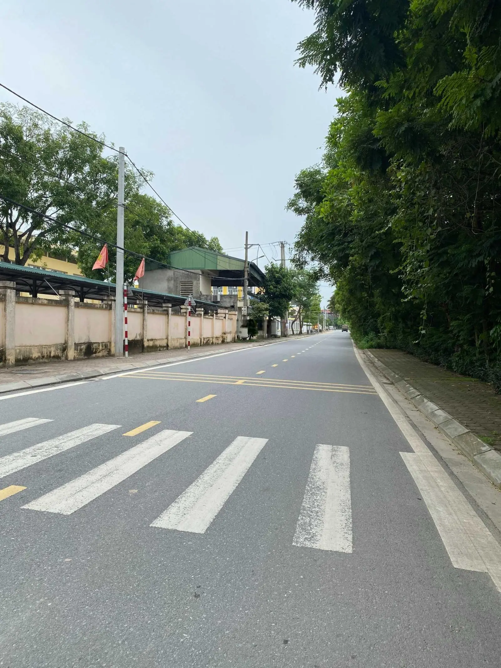 Bán gấp 71m2 đất Đa Tốn, giá 4.9 tỷ có thương lượng, ngõ ô tô thông