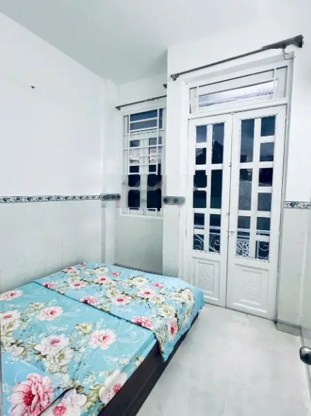 Bán nhà riêng 2PN + 2WC tại đường Tân Hòa Đông, giá 2,3 tỷ, diện tích 32m2