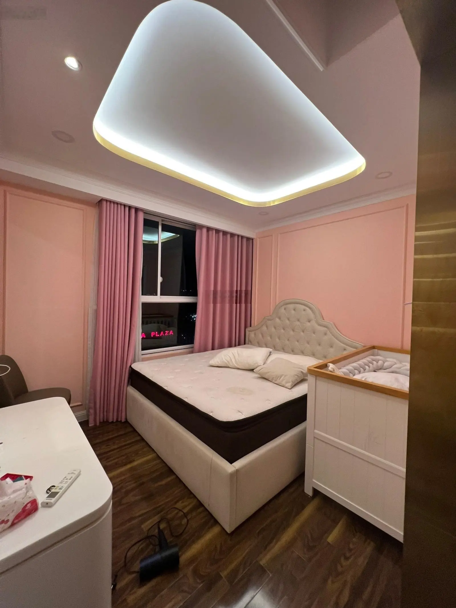 Bán căn Hộ Orchard Garden, 3PN, 100m2, căn góc, full nội thất, sổ hồng riêng, giá 7 tỷ 8