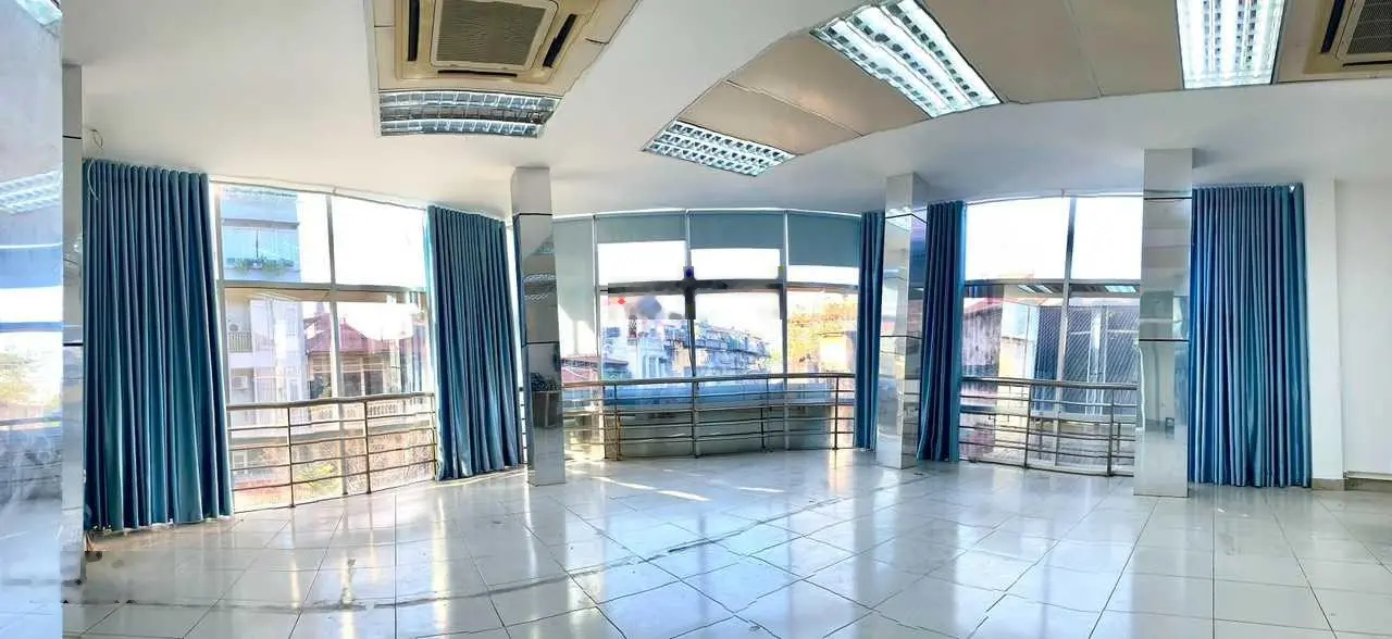 Bán nhà Đặng Văn Ngữ, Đống Đa thoáng sáng 41 m2 giá 7,8 tỷ, ô tô qua nhà