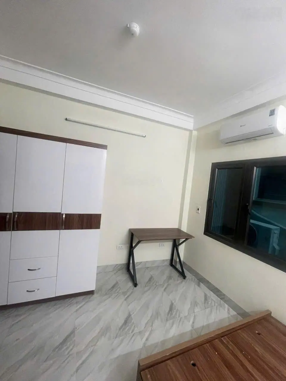 Bán tòa 6 tầng- xây mới thang máy, thiết kế 19 phòng khép kín. giá 20,5 tỷ.