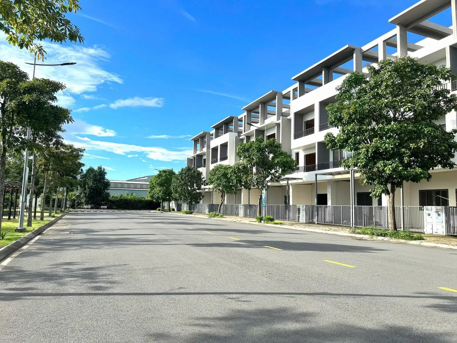 10 căn F0 The Pearl Riverside mặt tiền sông Vàm Cỏ Đông