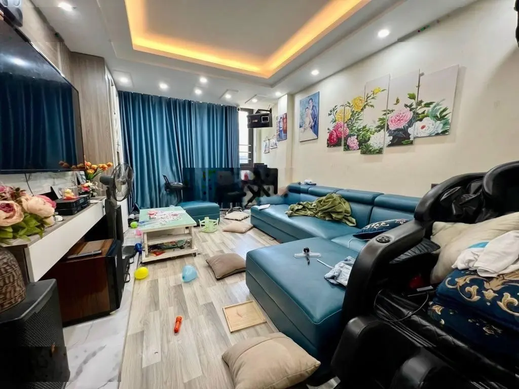 Bán Nhà Tần Thái Tông Cầu Giấy 36m-5 tầng , Ngõ Gần Phố , Dân Xây Phân Lô 2 Thoáng , Ở Ngay