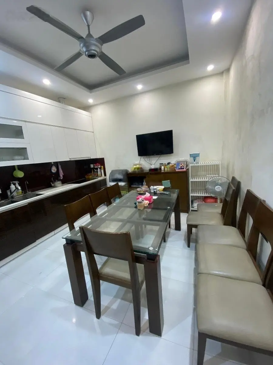 Quất luôn! Lô góc Trường Chinh, ngõ thông, 2 thoáng vĩnh viễn, dân xây kiên cố, ở ngay, 45m2*4T