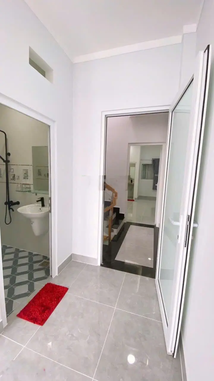 Bán nhà mới 100% 4x16m, 3 lầu, 4tỷ450tr, Tân Thới Hiệp 21, Q12