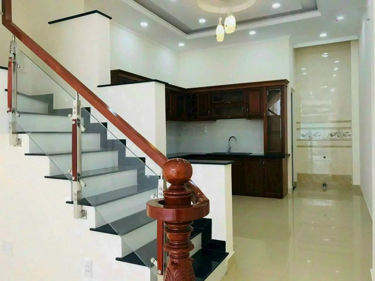 Nhà Trệt Lầu HXH 8m đường số 9 khu Nhà Thờ Fatima Bình Triệu Thủ Đức 92m2 Giảm Mạnh 500 triệu