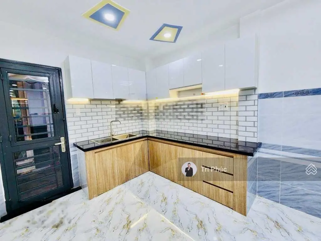 Nhỉnh 5 tỷ, nhà mới 52m2, 3PN, 2 mặt hẻm, gần mặt tiền, ngay công viên Gia Định Phú Nhuận