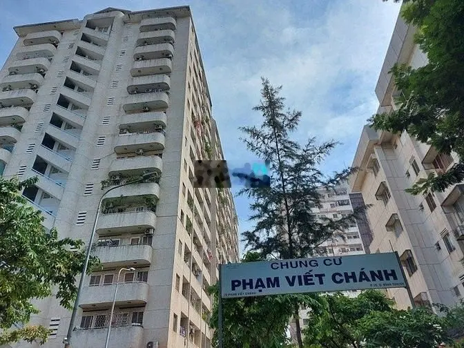 Bán Shophouse 1 trệt+ 1 lầu. 2 phòng và 1 mặt bằng Kinh Doanh. 6.3 tỷ