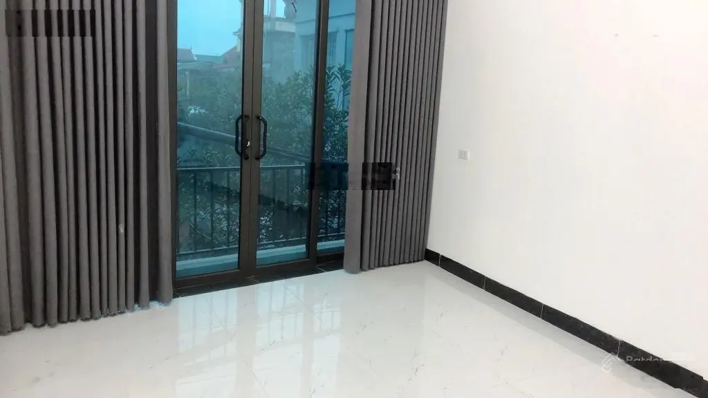 Sáp mai võng la ,Đông Anh , bán nhà 3 tầng dân xây mới ở sướng ,đường thông ô tô 7 chỗ đỗ cửa