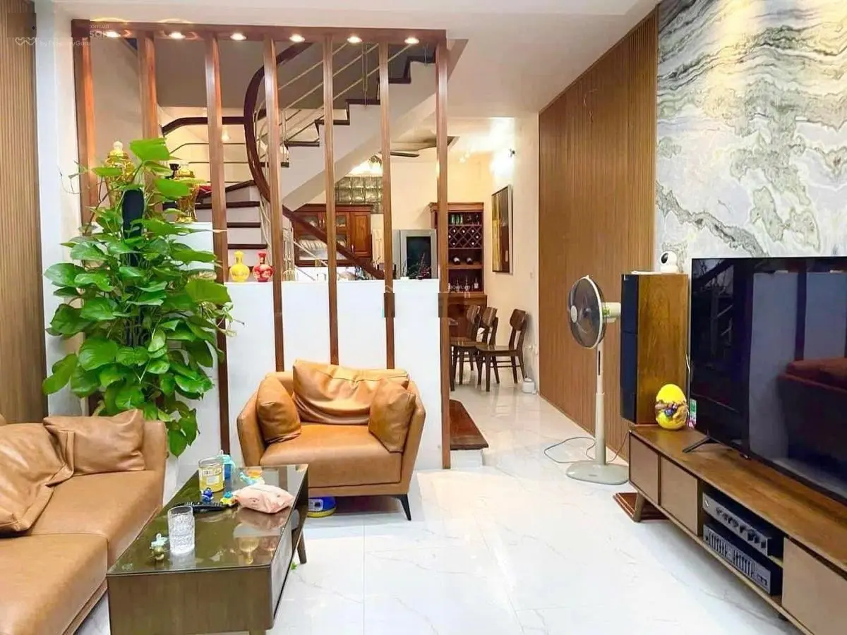 Phải thật nhanh! Lô góc Võ Chí Công, nhà đẹp ở luôn, ngõ 3 gác, 60m ôtô đỗ, ở ngay, 42m2*5T