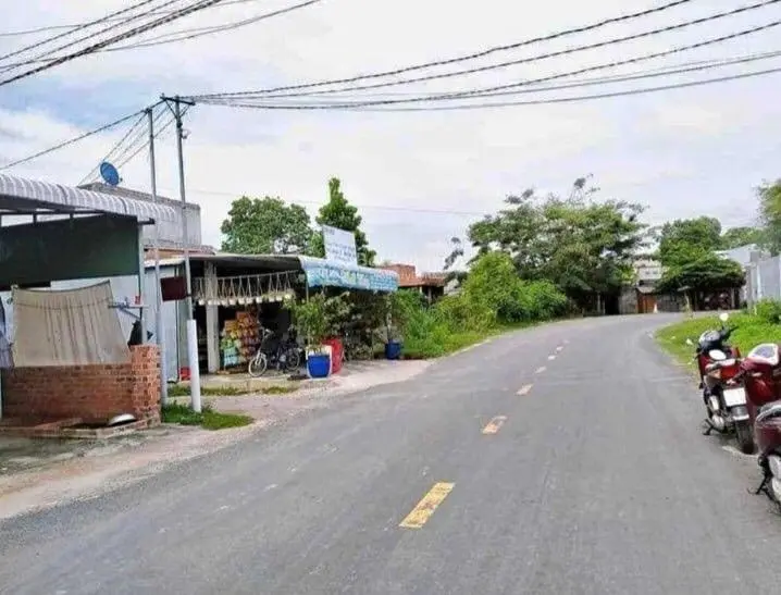 Cần bán đất MT đường An Dương Vương, H. Mỹ Xuyên, TP Sóc Trăng, gần vườn nho Sóc Trăng, 120m2, SHR