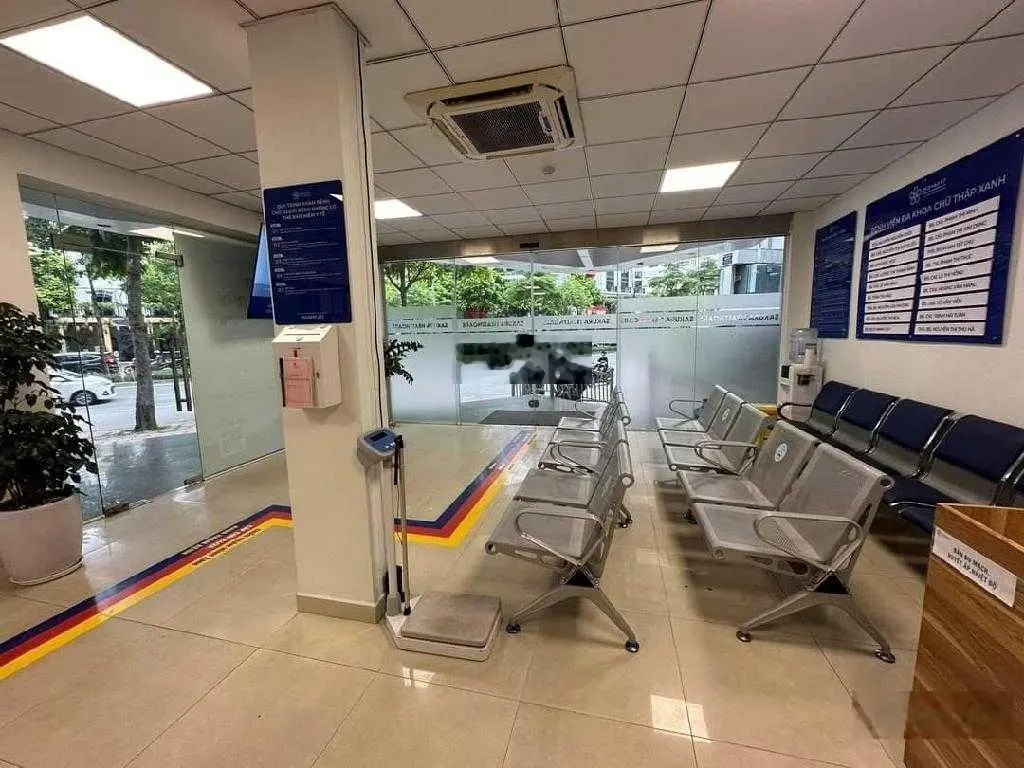 Rẻ nhất phố, tòa nhà Nguyễn Hoàng 3600m2 kinh doanh - khủng nhất MP - MT 16m - có 102. Siêu vip