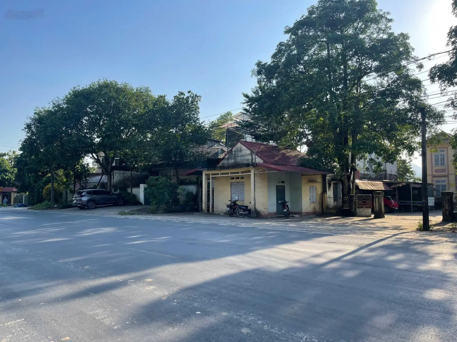Bán đất mặt QL6 Trung Minh, Hoà Bình, tổng diện tích 1500m2 trong đó có 300m2 thổ cư + đất vườn