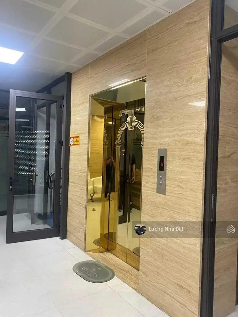 Bán tòa nhà 8 Tầng Thang Máy Lê Đức Thọ, gần hồ Trí Đức dt 125m2 giá chỉ 32.5 tỷ.