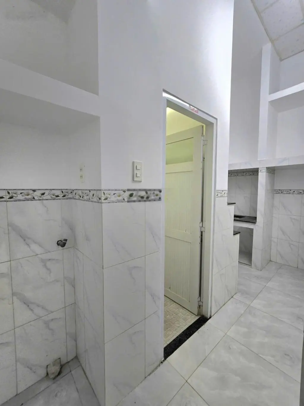 Bán nhà Đường 11, Linh Xuân, Thủ Đức, 52m2, đường ô tô, chỉ 3, X Tỷ