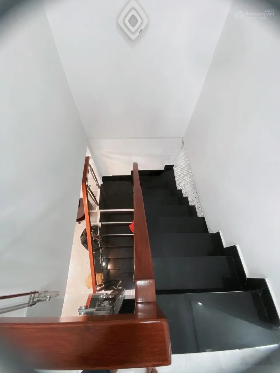 Cần bán gấp nhà riêng Tăng Bạt Hổ, P. 11, giá 3,99 tỷ thương lượng