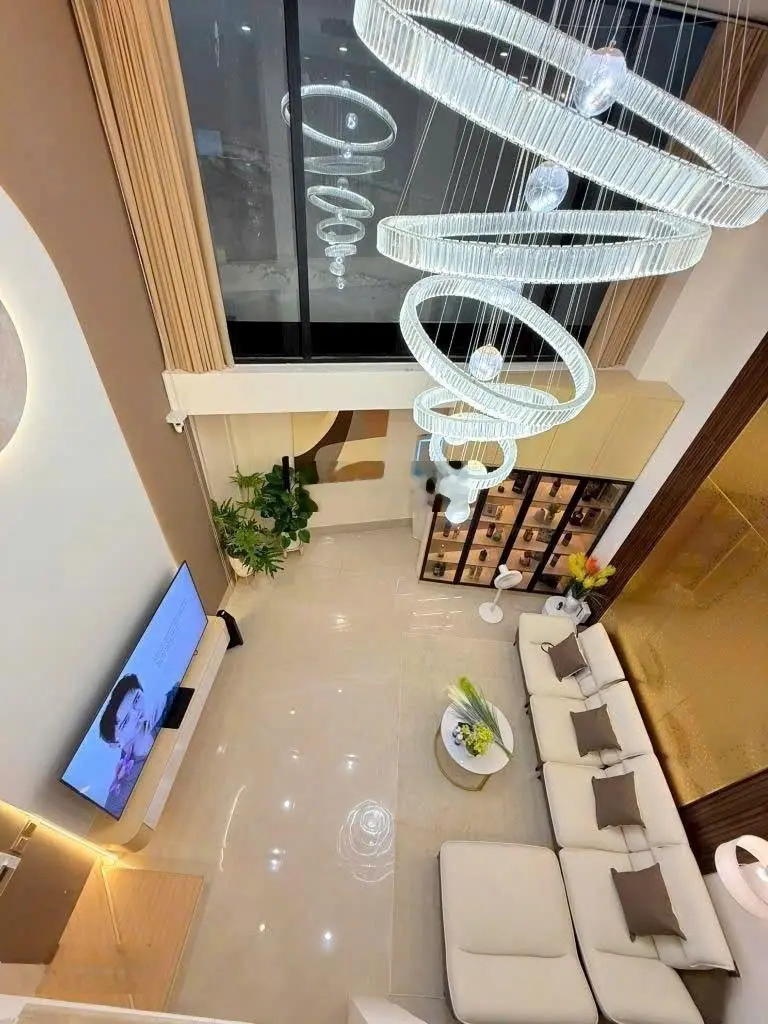 Nhà 6tầng, THANG MÁY, FULL nội thất ngang 5m. Nở hậu. Chỉ 10tỷ8. HXH thông sát MT Phạm Văn Chiêu.