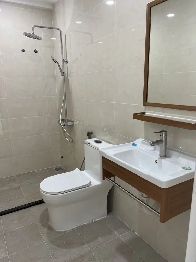 Bán nhà 3 tầng giá 6,8 tỷ, diện tích 60 m2, tại Dương Quảng Hàm, phường 5, quận Gò Vấp