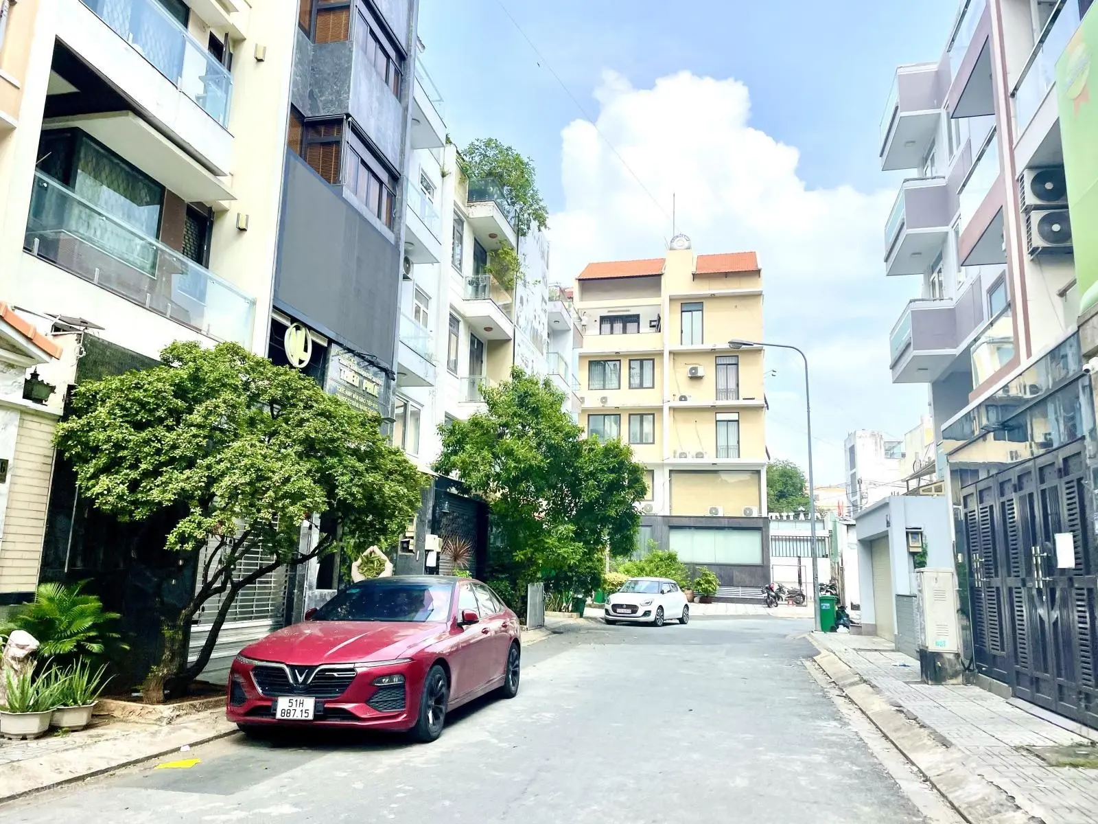 Bán nhà Hoàng Diệu 2 Thủ Đức - 6 tầng, có tầng hầm, hồ bơi sân thượng, thang máy - ngang 5m - SHR