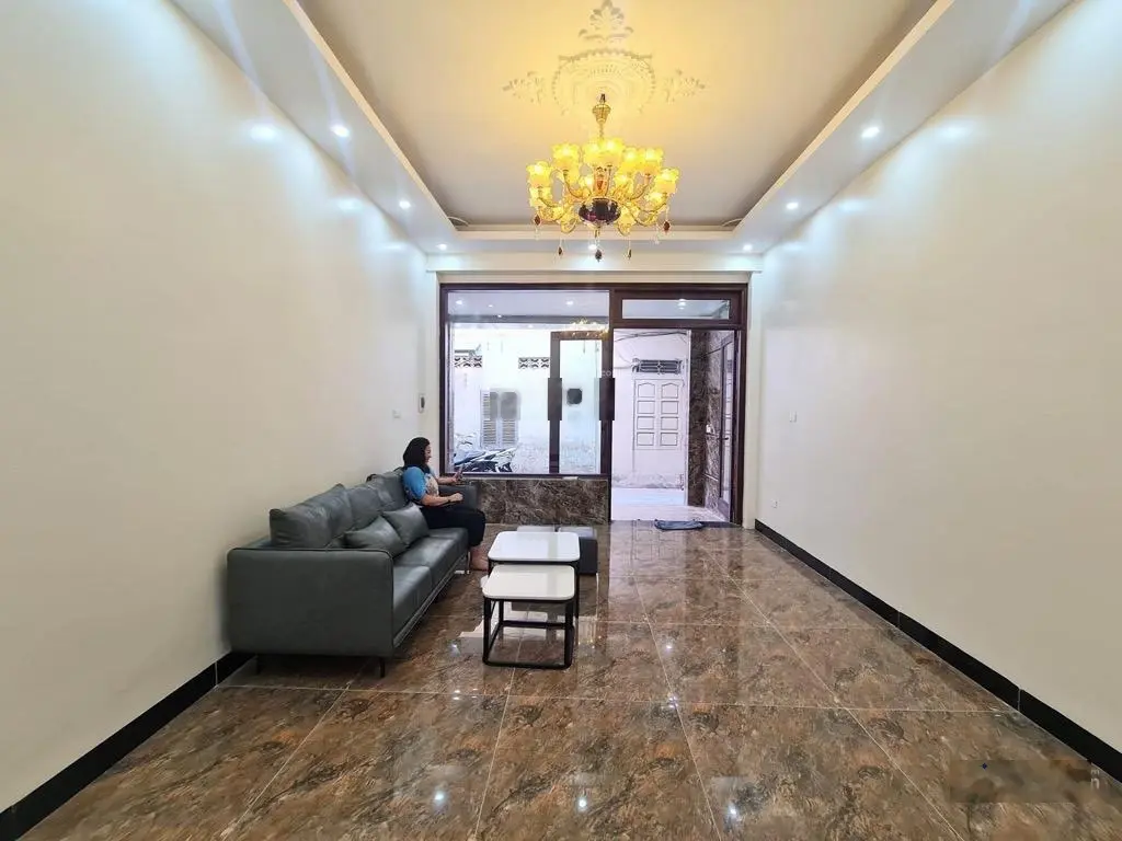 Kim ngưu - nhà đẹp - ngõ thông - diện tích rộng -52m-nhỉnh 6tỷ