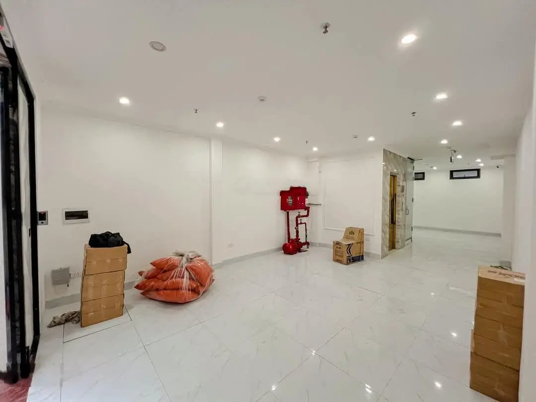 Tòa nhà dòng tiền thang máy view Timecity 6 tầng * 12 phòng full đồ * nhỉnh 13 tỷ
