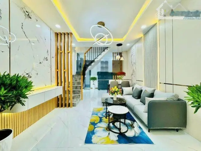 Ngộp BANK cần bán nhà Hoàng Diệu, P4, Q4 DT 52m2/2tỷ990 - Tặng toàn bộ nội thất 0777 708 ***