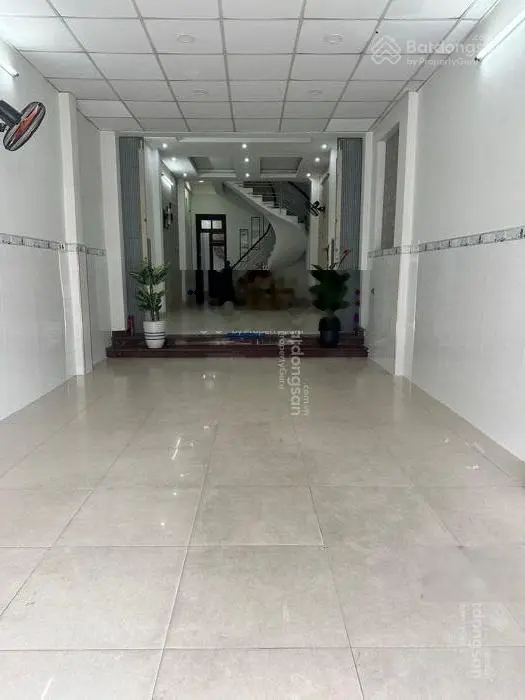 Nhà 4 tầng, mặt tiền đường Nguyễn Văn Quá, 4mx24m. Gần công viên Cây Sộp