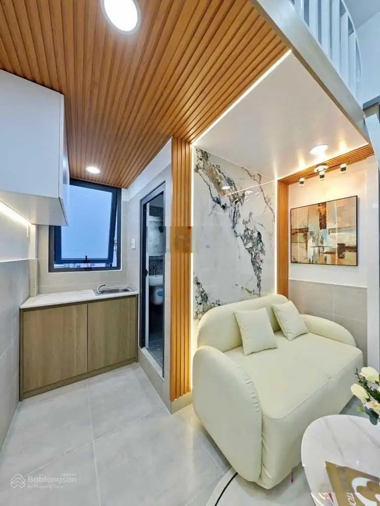 CHDV HXH Xô Viết Nghệ Tĩnh, 6 tầng, có tháng máy, dòng tiền 120tr/tháng