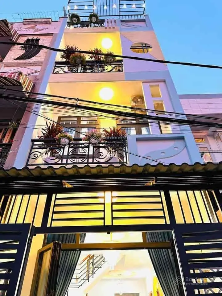 Chủ cần vốn bán nhanh nhà hẻm 12m đường Phạm Văn Hai P3 Tân Bình, DT: 4,5x14m trệt 2 lầu ST 4PN 5WC