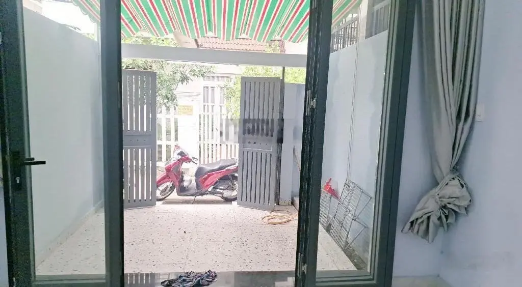 Nhà đẹp ngay hẻm xe hơi Huỳnh Tấn Phát, Q7, chỉ 5.2 tỷ thương lượng