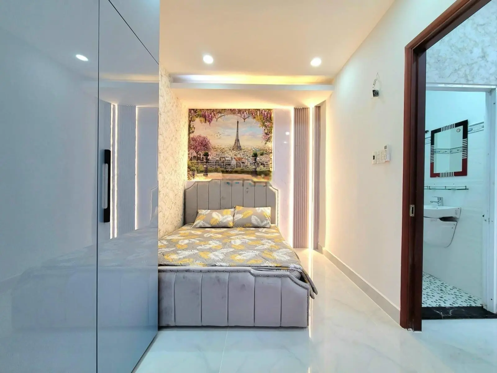 Cần bán nhà HXH đường Trần Xuân Soạn, Q7 - Giá 2 tỷ 5 / 4m x 15m SHR sang tên trong ngày