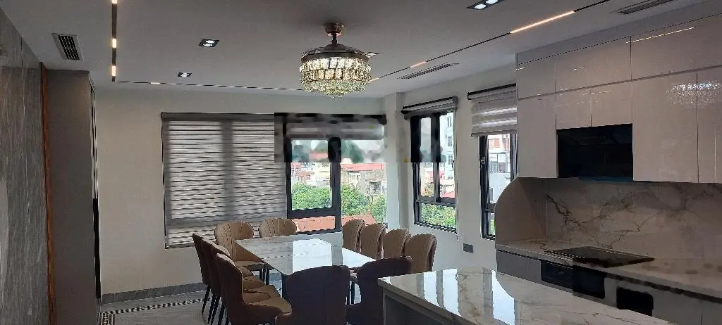Bán nhà Hồng Tiến, Nguyễn Văn Cừ - đẹp nhất phố -DT 55m x 7 Tầng x MT 5m, thang máy, gara, KD