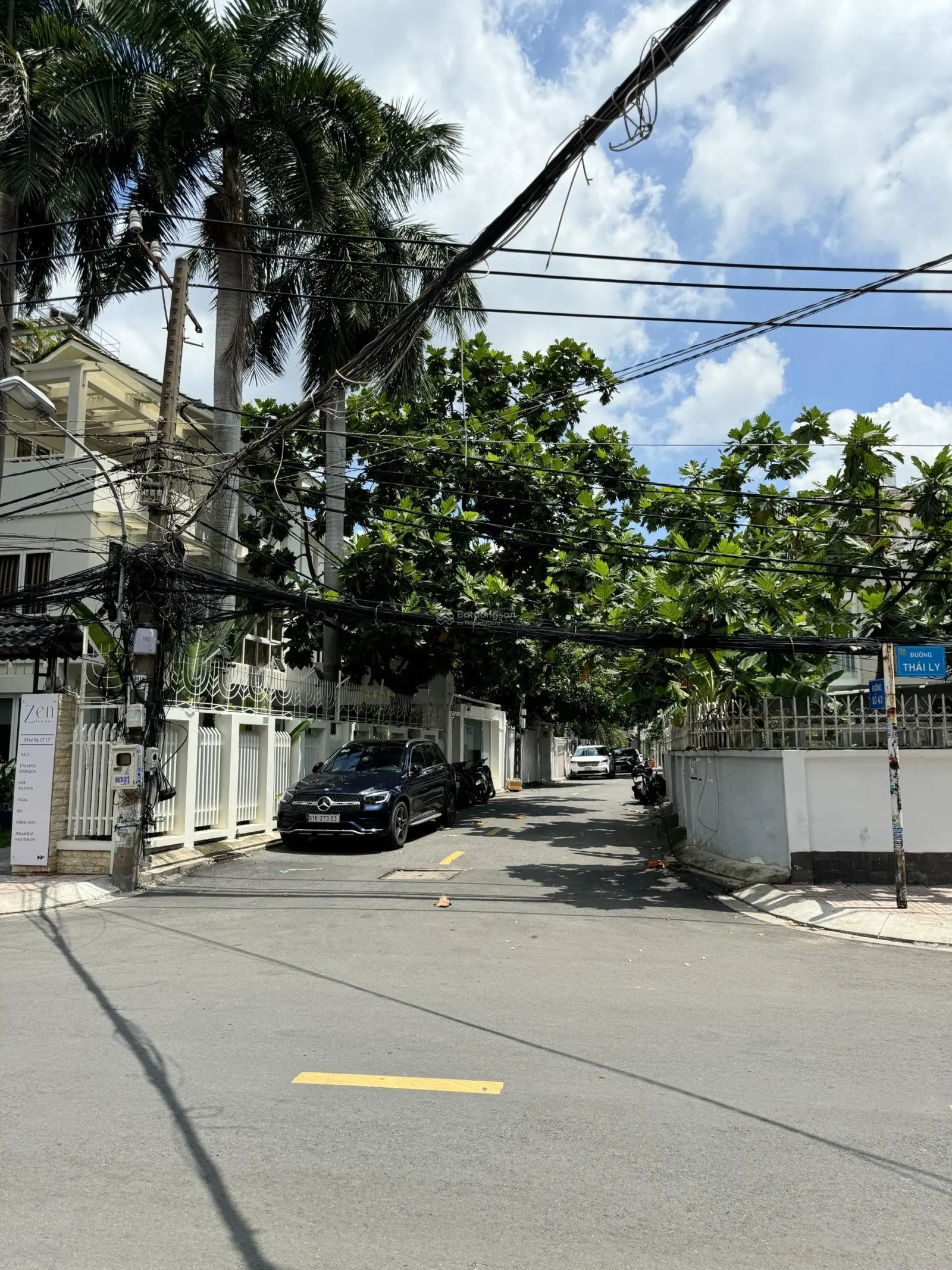 Biệt thự đẹp vào ở ngay, thiết kế phong cách Địa Trung Hải, vườn nhật, khuôn đất siêu đẹp 20X25