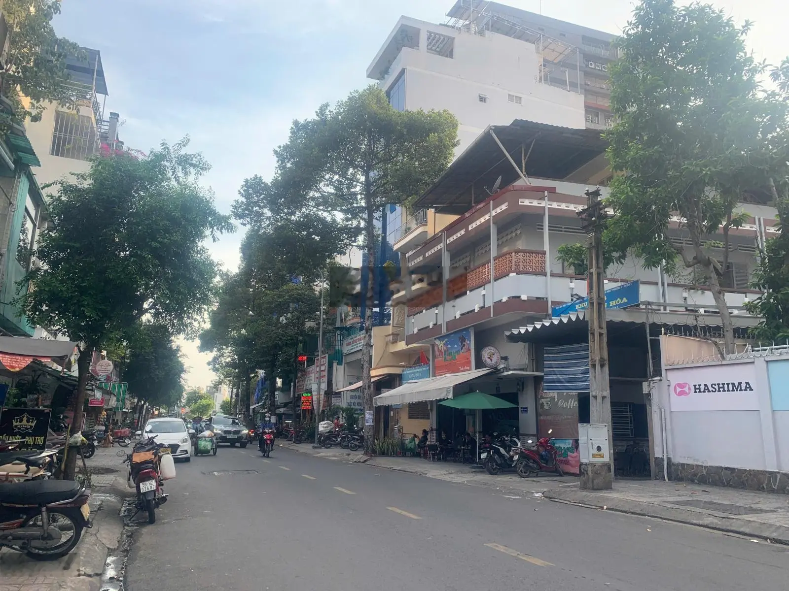 Bán nhà MTNB đường Trần Hưng Đạo, P1, Quận 5 giáp Q1: DT 500m2 full thổ, cấp 4 chỉ 240 triệu/m2